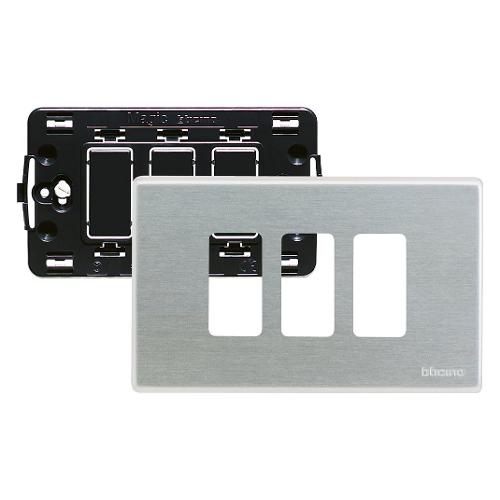Bticino Placca elettrica rettangolare 3 moduli con supporto argento serie Magic S503 13XS Moduli non inclusi